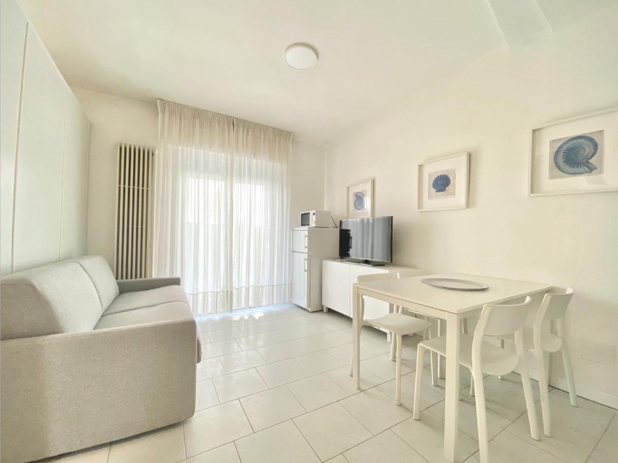 Appartamenti Cristina Carraro Immobiliare - Family Apartments リド・ディ・イエゾロ エクステリア 写真