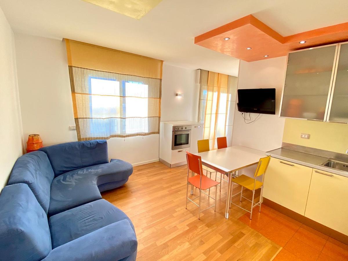 Appartamenti Cristina Carraro Immobiliare - Family Apartments リド・ディ・イエゾロ エクステリア 写真