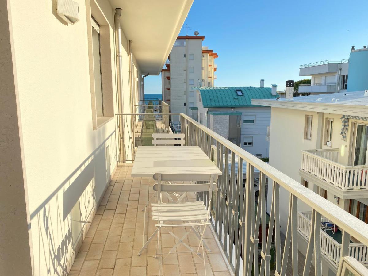 Appartamenti Cristina Carraro Immobiliare - Family Apartments リド・ディ・イエゾロ エクステリア 写真