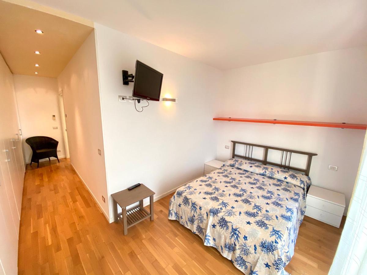 Appartamenti Cristina Carraro Immobiliare - Family Apartments リド・ディ・イエゾロ エクステリア 写真