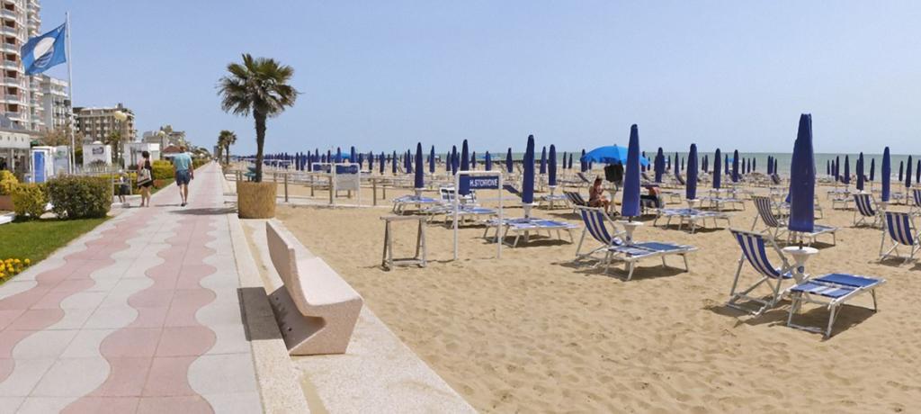 Appartamenti Cristina Carraro Immobiliare - Family Apartments リド・ディ・イエゾロ エクステリア 写真
